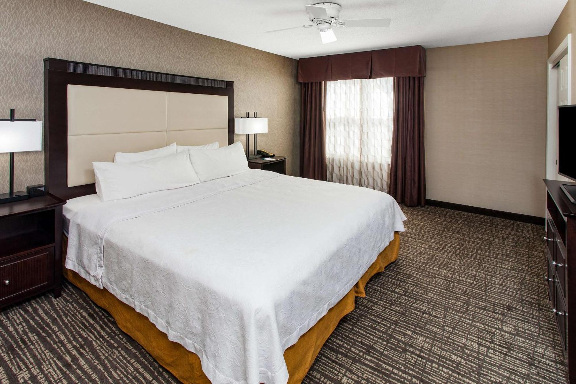 Homewood Suites By Hilton Indianapolis At The Crossing Extérieur photo