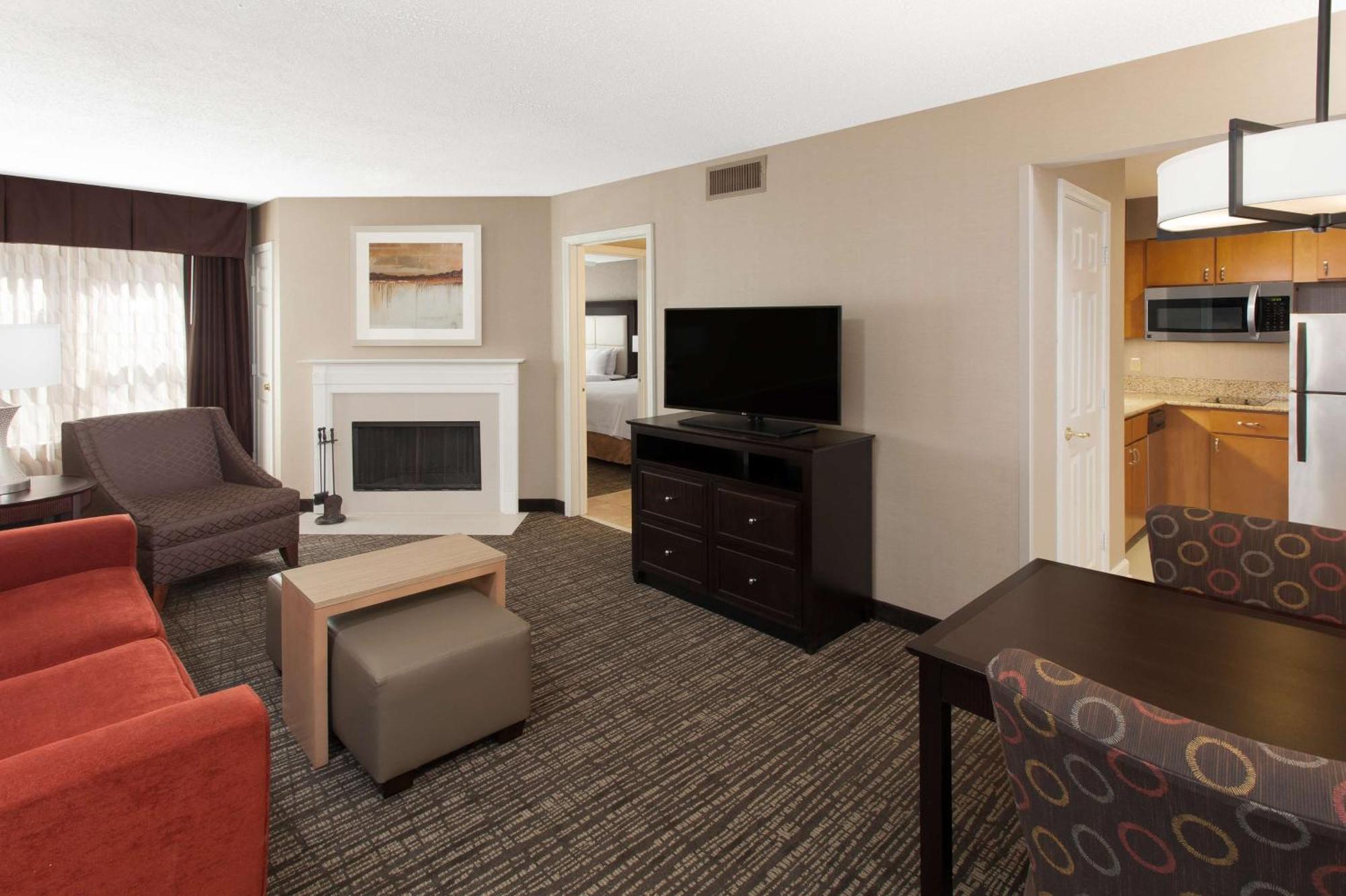 Homewood Suites By Hilton Indianapolis At The Crossing Extérieur photo